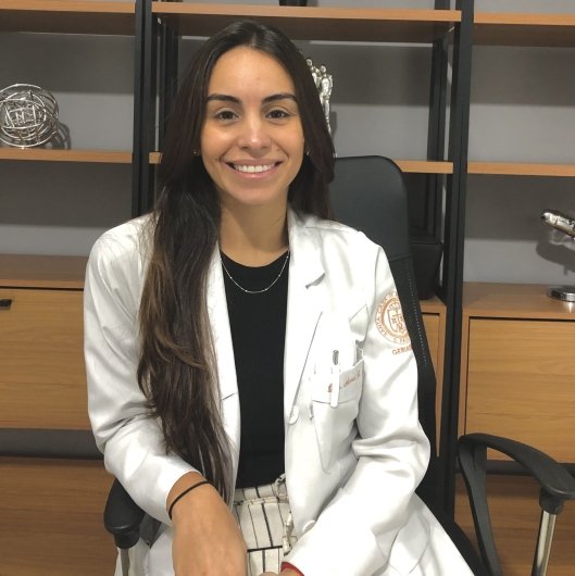 Dra. Amira Correa Mari