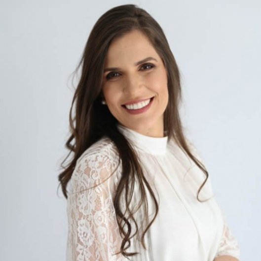 Dra. Luciana Quadros