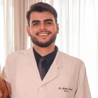 Dr. Matheus de Rezende Silva