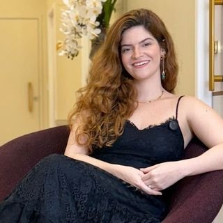 Dra. Flavia Pimenta