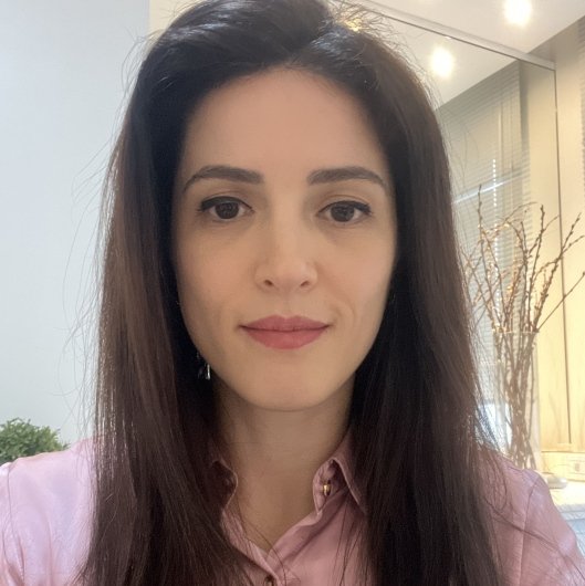 Dra. Camila Pedrollo de Vasconcellos Chaves