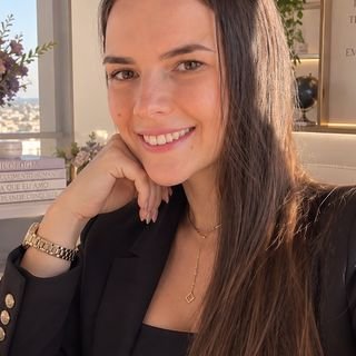 Dra. ISABELA SALOMÃO