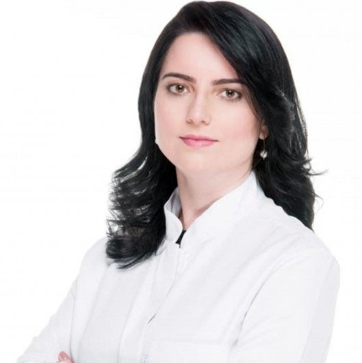 Dra. Gabriela Freitas Chaves