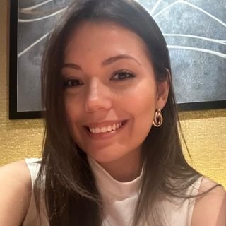 Dra. Larissa Guedes
