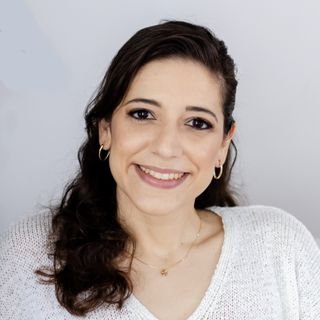 Dra. Karina Silveira Salvadori