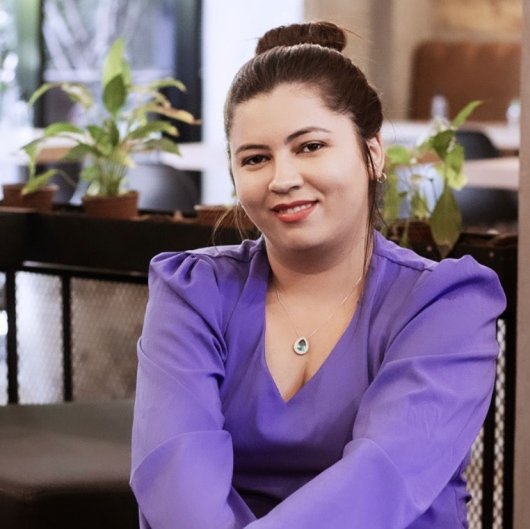 Dra. Ana Paula Alves Machado