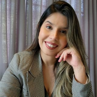 Dra. Camila de Mello Marsola