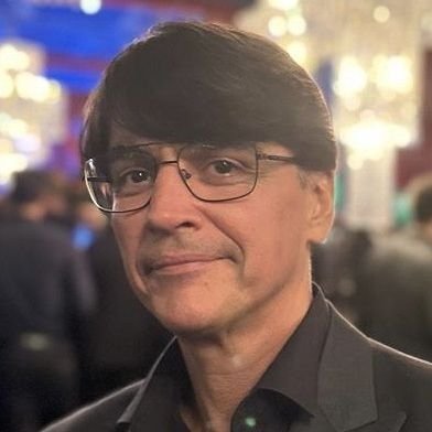 Dr. Marco Vaz