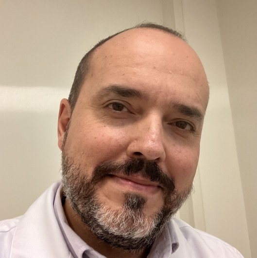 Dr. Alexandre Valente Valassi