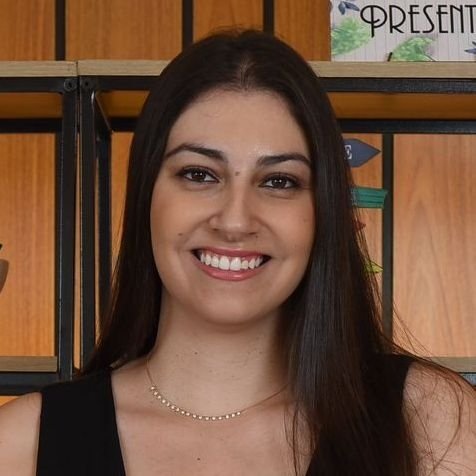 Dra. Camila Cavallaro Marin