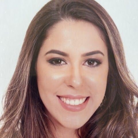 Dra. Laura Veras