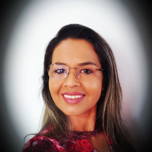 Dra. Christine Adriane De almeida Nascimento