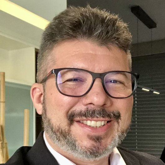 Dr. Daniel Ponciano Araujo Lima