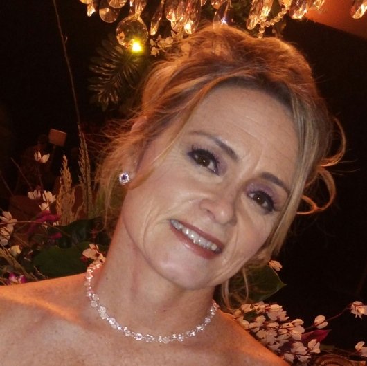 Dra. Andréa Teixeira