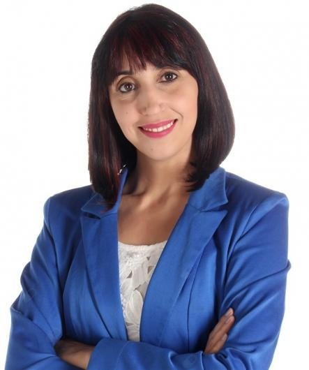 Daniela Regina Poles Ribeiro