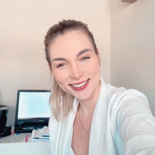 Julia Batisti Coutinho