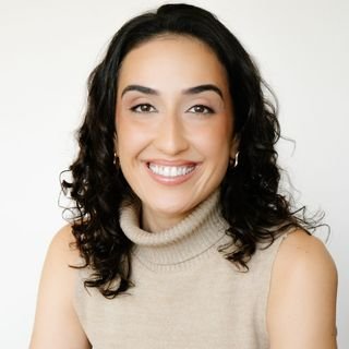 Dra. Larissa Galvao
