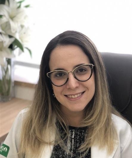 Dra. Cárilla Carrascoza C dos Reis