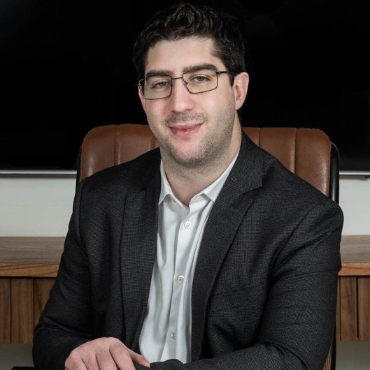 Dr. Gustavo Badino Krahembühl