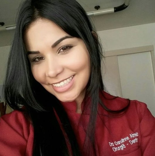 Dra. Carolinne Almeida