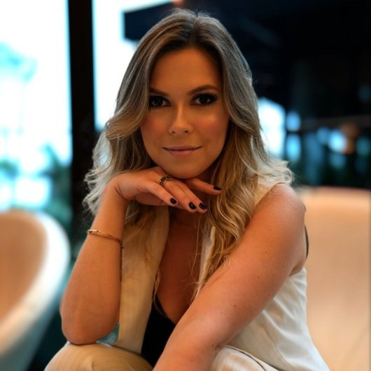 Dra. Lidiane Domingues