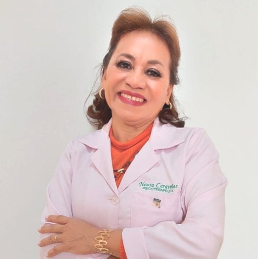Dra. Neusa Caravelas