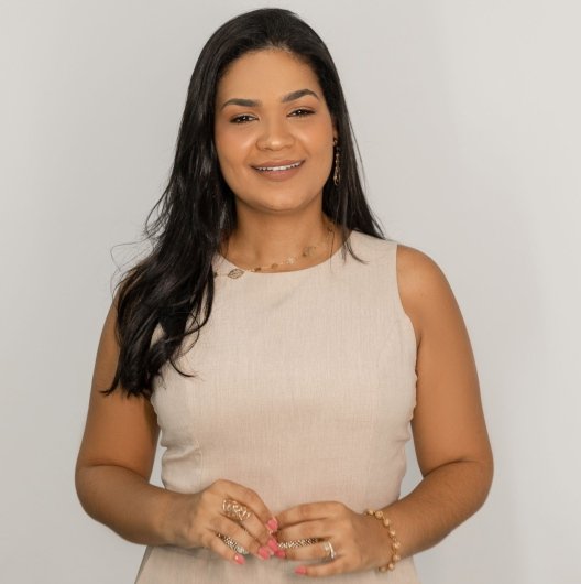 Dra. Carolina Rodrigues