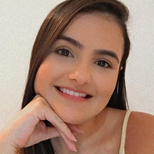 Mayra Martins