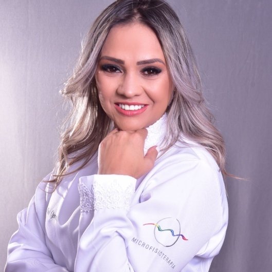 Dra. Danielle Gomes