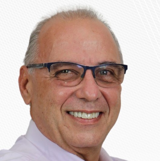 Dr. Ediney Espinola Costa