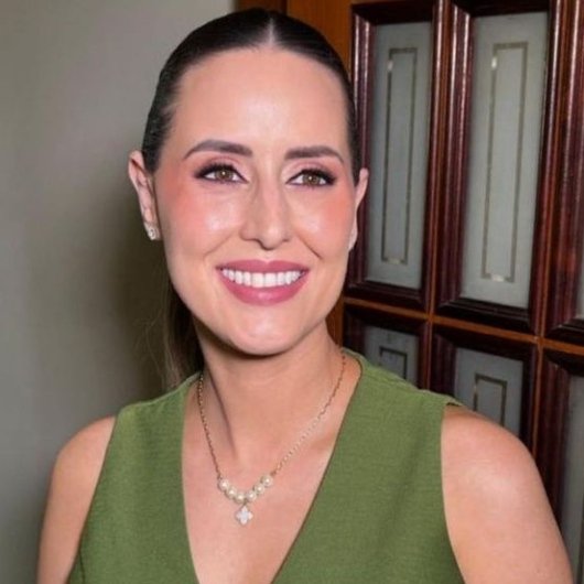 Dra. Larissa Matos Silveira