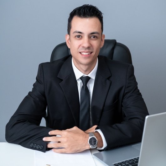 Dr. Rodolfo Luz Campos