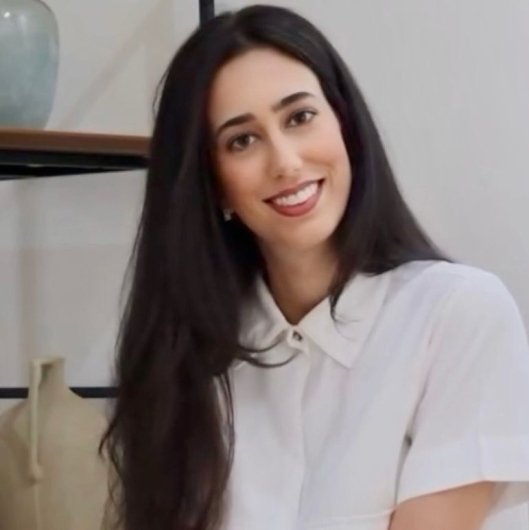 Dra. Ana Júlia Naves Bernardes Costa