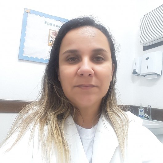 Thais Gomes Gino e Silva Rosa