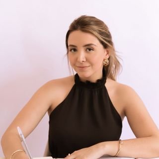 Dra. Paula de Souza Bernardes