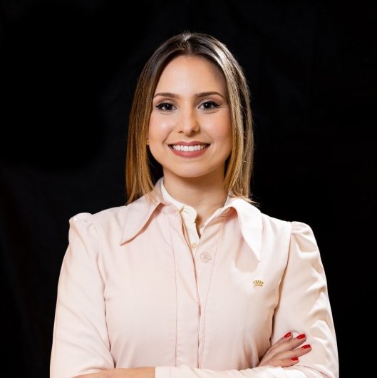 Dra. Francilaine Dzickanski