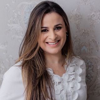 Dra. Cristiane Oliveira