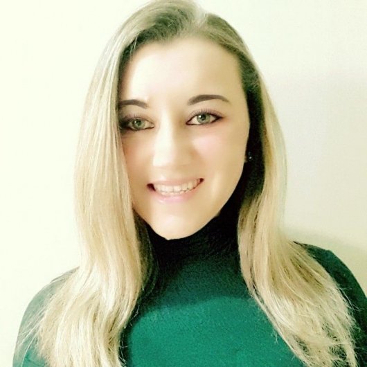 Dra. Carini Versa