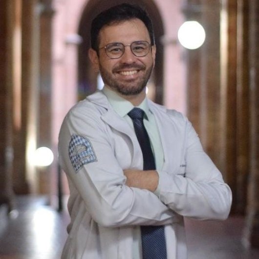 Dr. Thiago Gomes Barbosa