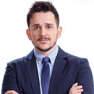Dr. Renato Morais Araujo