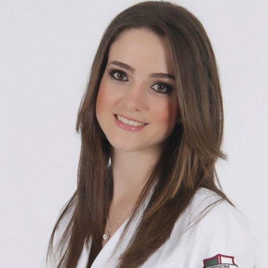 Dra. Fernanda Aleixo Teixeira
