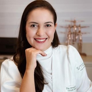 Dra. Fernanda de Oliveira Brito