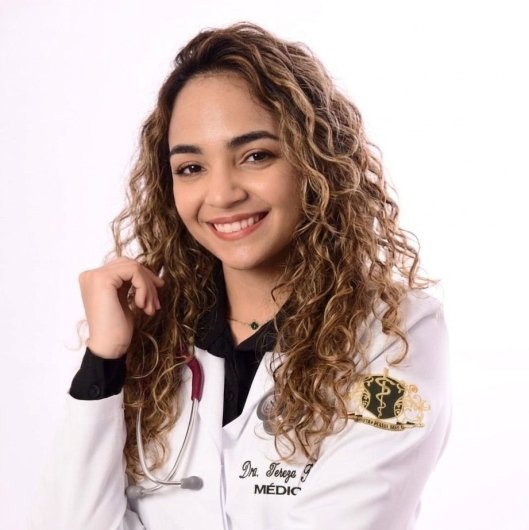 Dra. Tereza Brenda Clementino de Freitas