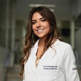 Dra. Ana Clara Aguiar Dávila