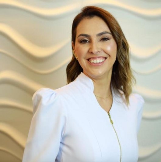 Dra. Cristiane Gusmão