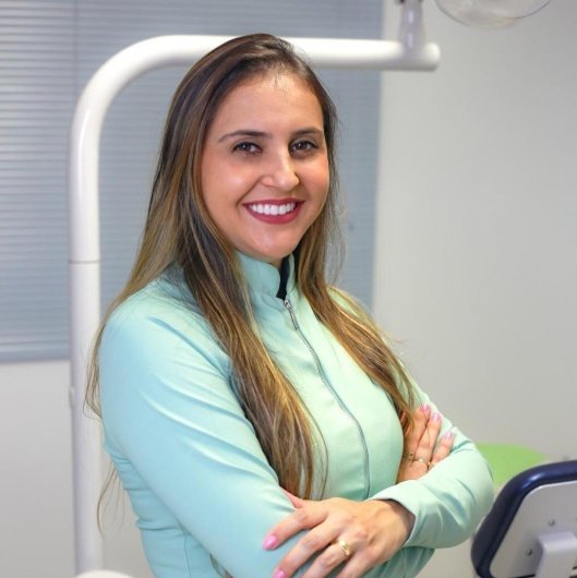 Dra. Victoria Santos