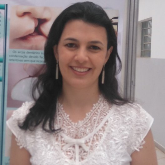 Danielle Zola de Almeida Prado