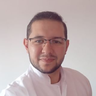 Dr. Lucas de Almeida Silva