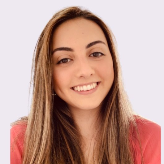 Dra. Letícia Oliveira