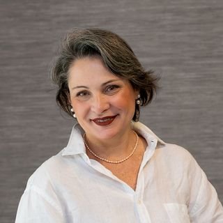 Dra. Beatriz A Canesin M do Carmo
